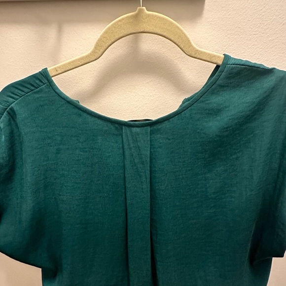 Banana Republic Green Essentials Flowy Twill Blouse Medium - Picture 5 of 5